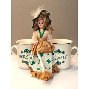 Vintage Carrigaline Pottery Ireland “Himself & Herself” Shamrock Mugs Set + Doll